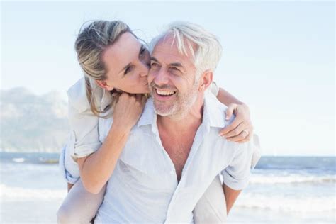 hombres solteros buscando pareja|Hombres Solteros entre 40 y 50 años